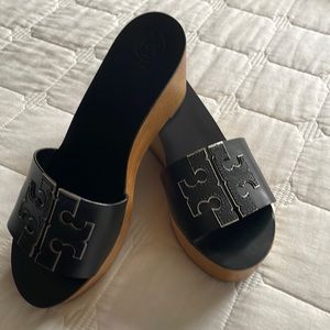 Tory Burch Black Leather Platform Slide Sandals with Wood-Tone Sole